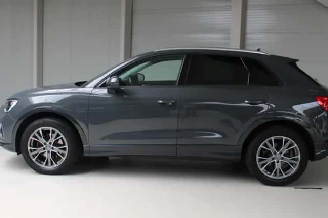 Audi Q3 (2020) thumbnail 3