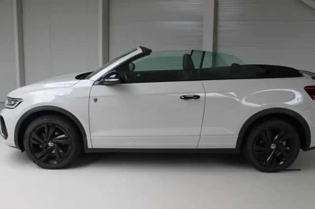 Volkswagen T-Roc (2025) thumbnail 3