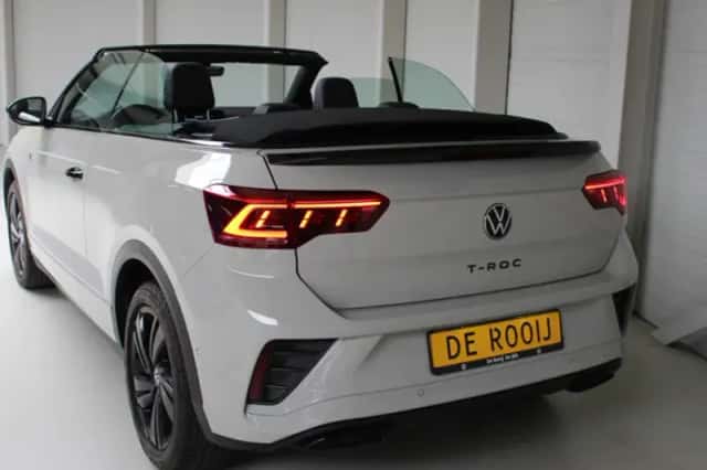 Volkswagen T-Roc (2025) thumbnail 4