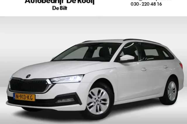 Škoda Octavia (2021) thumbnail 2