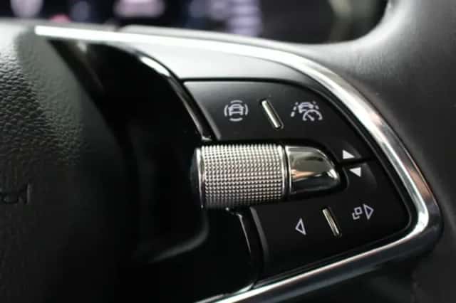 Škoda Octavia (2021) thumbnail 17