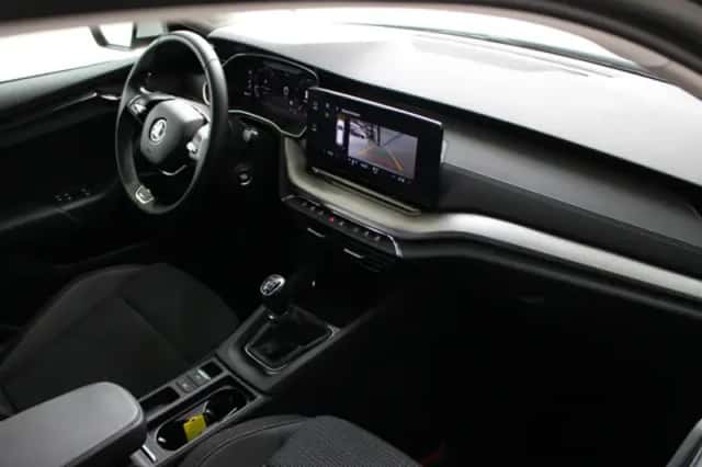 Škoda Octavia (2021) thumbnail 6