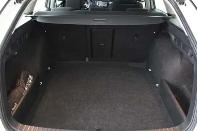 Škoda Octavia (2021) thumbnail 9