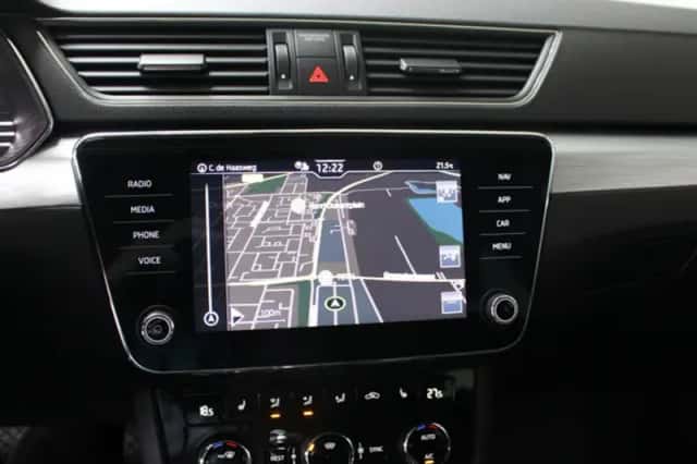 Škoda Superb (2023) thumbnail 17