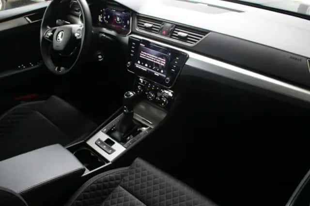 Škoda Superb (2023) thumbnail 8