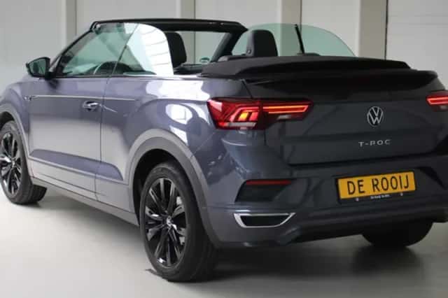 Volkswagen T-Roc (2021) thumbnail 4