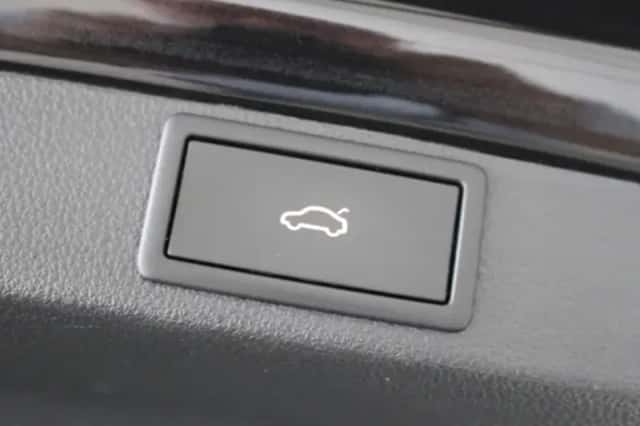 Škoda Octavia (2022) thumbnail 6