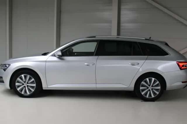 Škoda Superb (2025) thumbnail 3