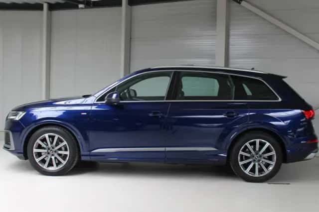 Audi Q7 (2021) thumbnail 4