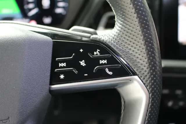 Audi Q4 (2022) thumbnail 21