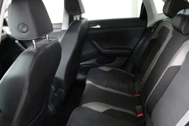 Volkswagen Polo (2021) thumbnail 9