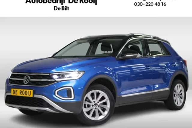 Volkswagen T-Roc (2022) thumbnail 2