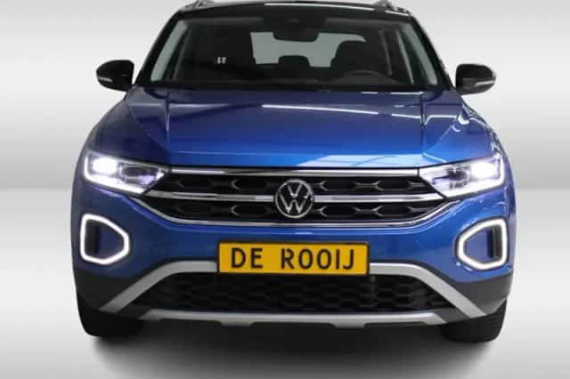 Volkswagen T-Roc (2022) thumbnail 6