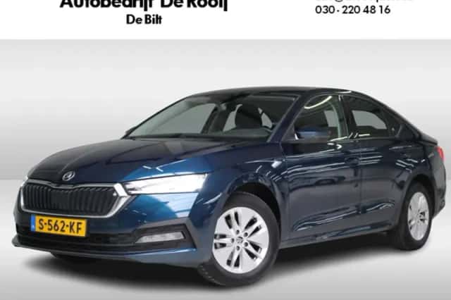 Škoda Octavia (2023) thumbnail 2