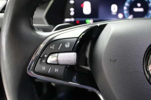 Škoda Octavia (2023) thumbnail 14