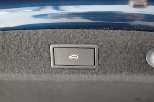 Škoda Octavia (2023) thumbnail 6