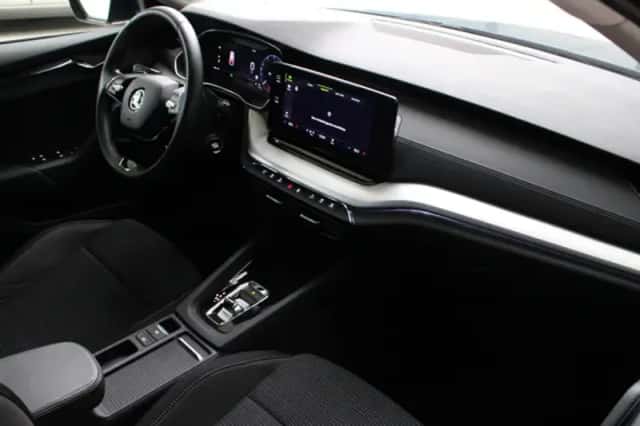 Škoda Octavia (2023) thumbnail 7