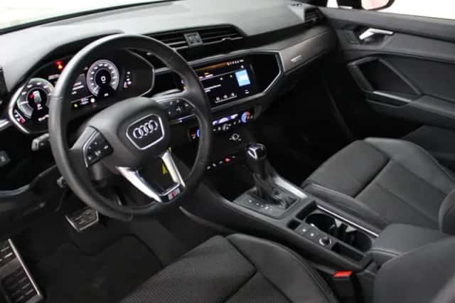 Audi Q3 (2022) thumbnail 13