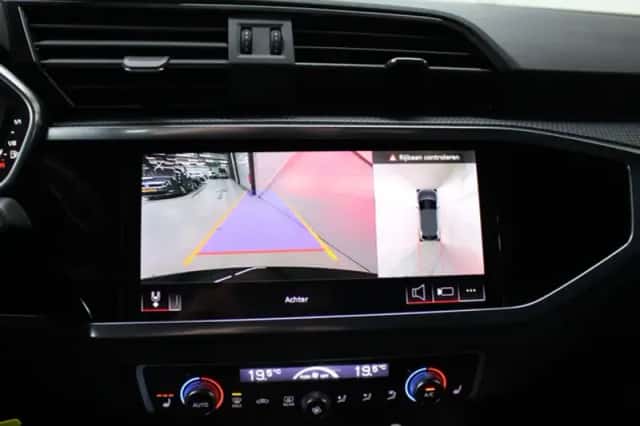 Audi Q3 (2022) thumbnail 20
