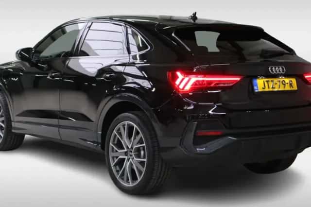 Audi Q3 (2022) thumbnail 5