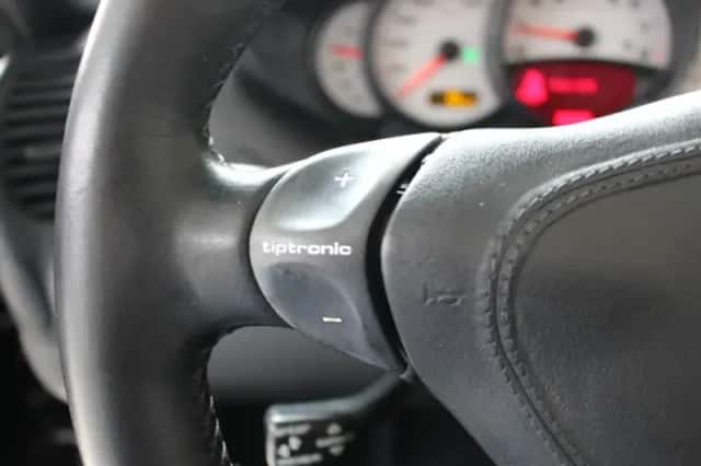 Porsche 911 (2003) thumbnail 14
