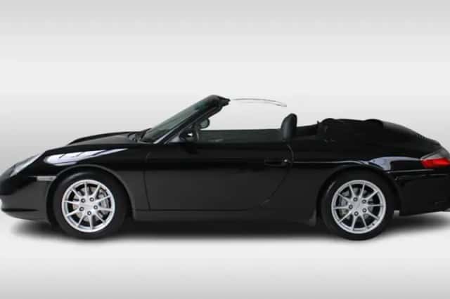Porsche 911 (2003) thumbnail 3