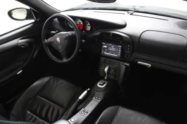 Porsche 911 (2003) thumbnail 6