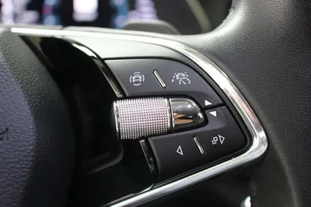 Škoda Octavia (2024) thumbnail 15
