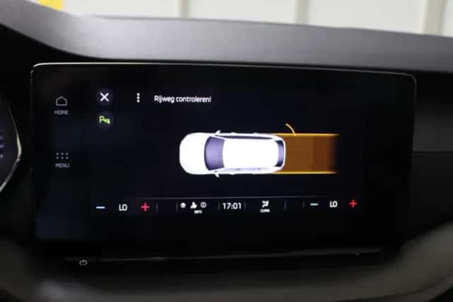 Škoda Octavia (2024) thumbnail 18