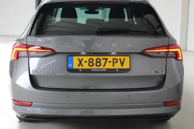 Škoda Octavia (2024) thumbnail 5