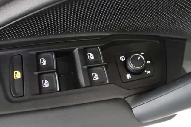 Volkswagen Tiguan (2025) thumbnail 16