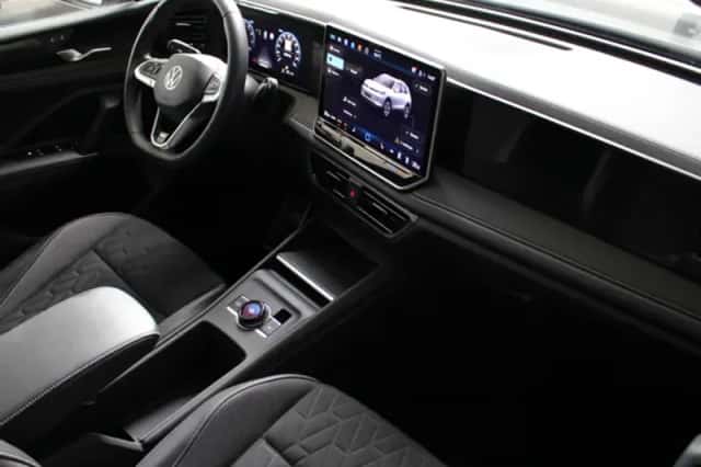 Volkswagen Tiguan (2025) thumbnail 10