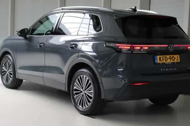 Volkswagen Tiguan (2025) thumbnail 4