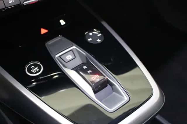 Audi Q4 e-tron (2023) thumbnail 19