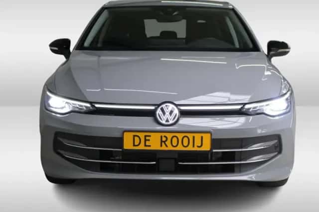 Volkswagen Golf (2025) thumbnail 5