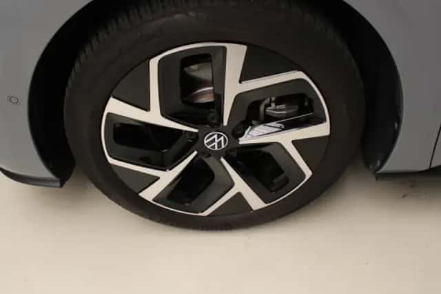 Volkswagen ID.3 (2024) thumbnail 6