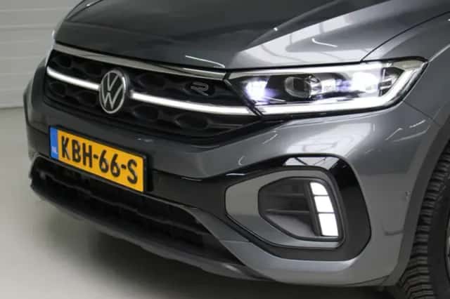 Volkswagen T-Roc (2024) thumbnail 13