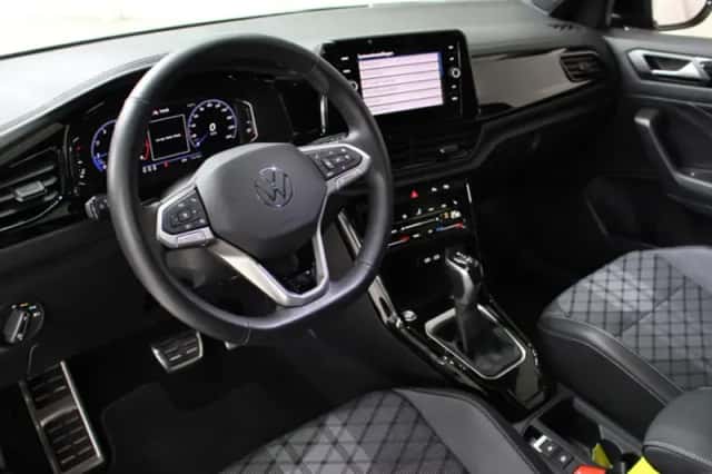 Volkswagen T-Roc (2024) thumbnail 18