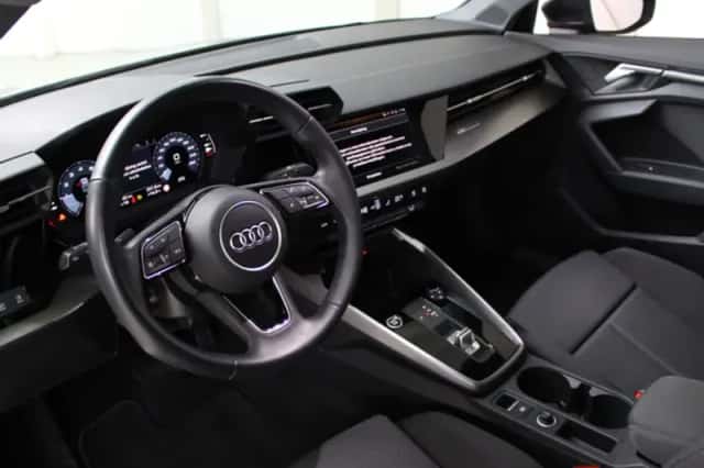 Audi A3 (2023) thumbnail 12