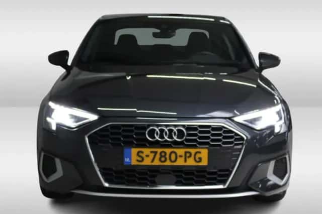 Audi A3 (2023) thumbnail 8