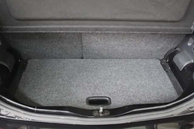 Volkswagen Up! (2013) thumbnail 6