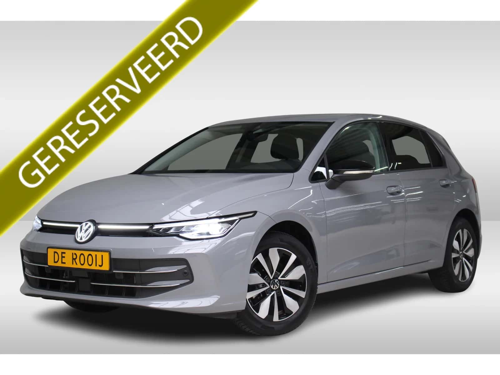 Volkswagen Golf (2025) — foto 1
