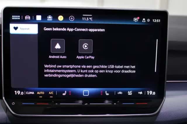 Volkswagen Golf (2025) thumbnail 16