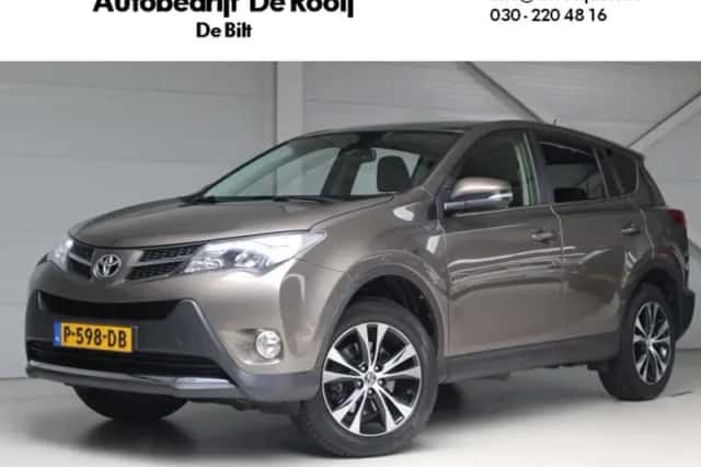 Toyota RAV4 (2014) thumbnail 2