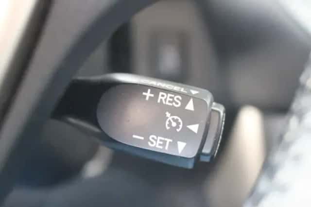 Toyota RAV4 (2014) thumbnail 15