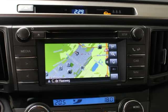 Toyota RAV4 (2014) thumbnail 17