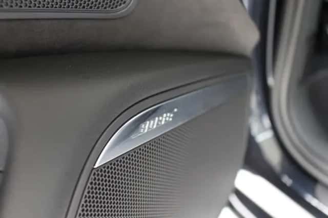 Audi A6 (2018) thumbnail 16