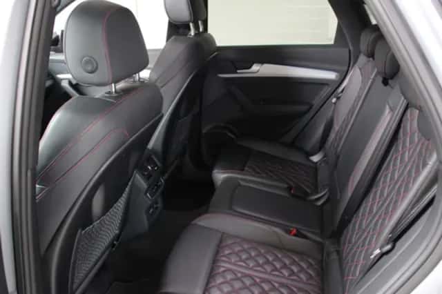 Audi Q5 (2023) thumbnail 13