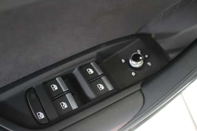 Audi Q5 (2023) thumbnail 14