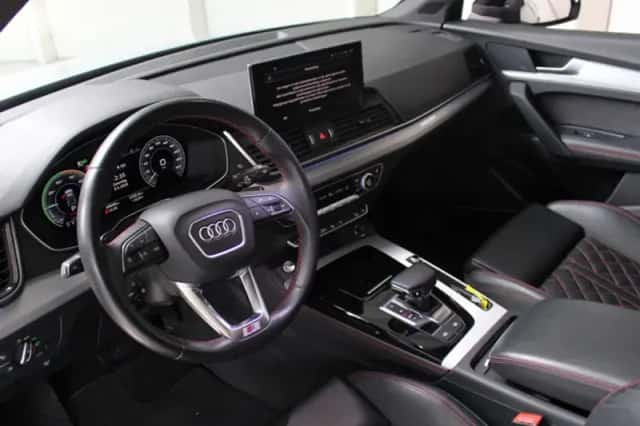 Audi Q5 (2023) thumbnail 16